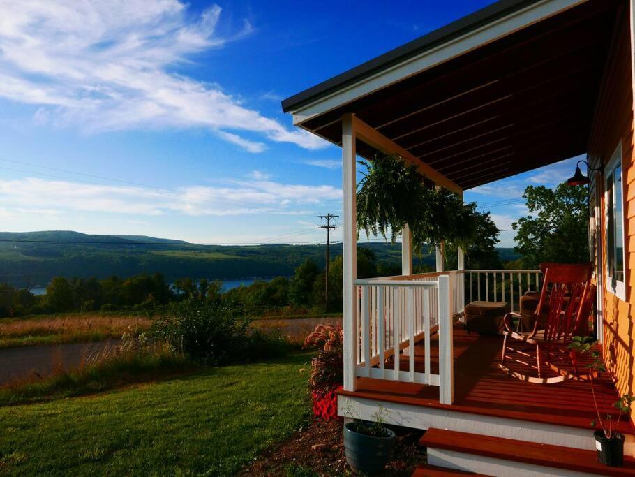 Vineyard Farmhouse With Hot Tub & Lake Views Hammondsport Eksteriør billede