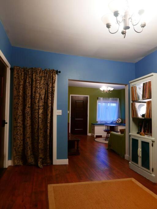 Vineyard Farmhouse With Hot Tub & Lake Views Hammondsport Eksteriør billede