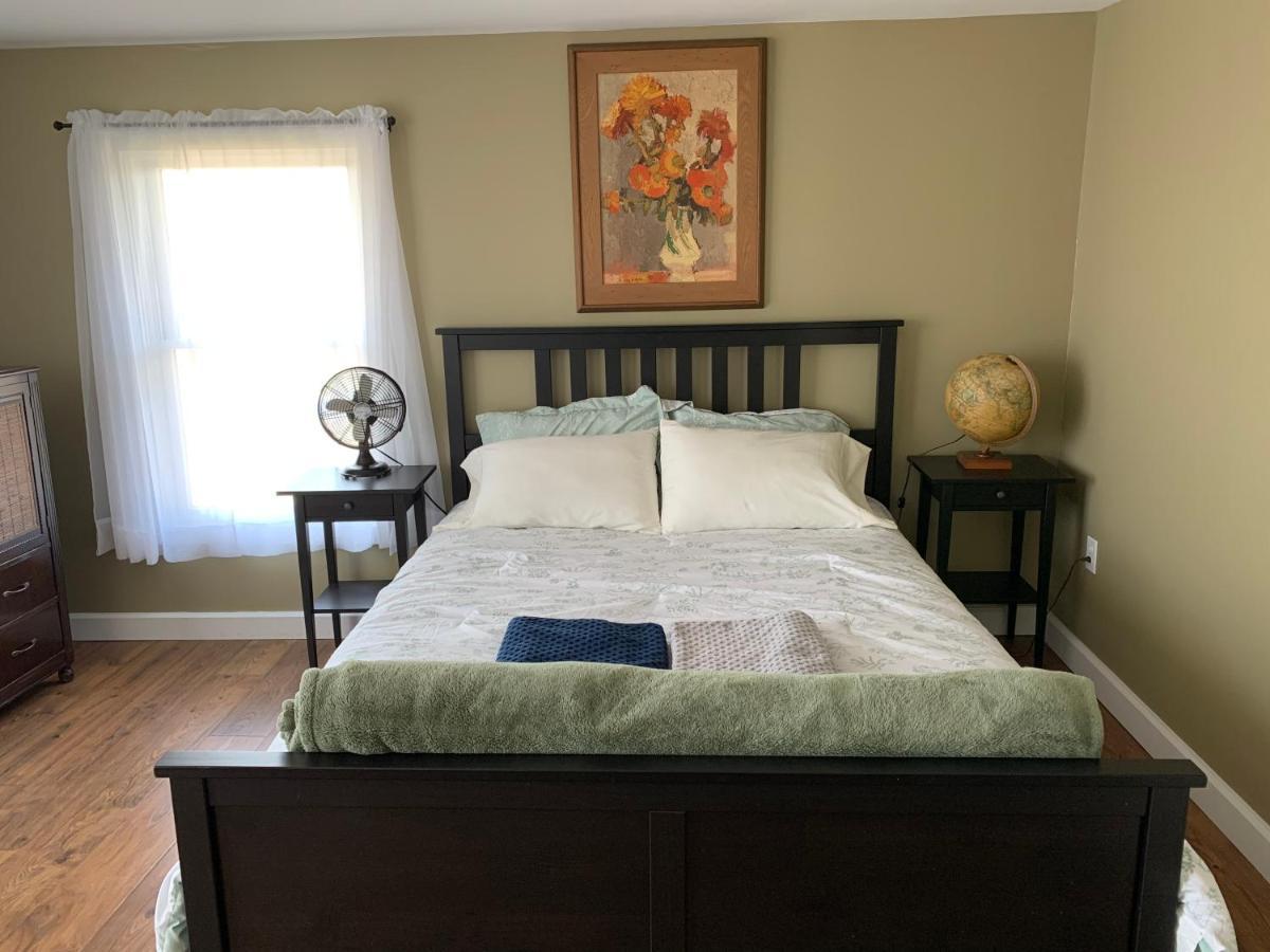Vineyard Farmhouse With Hot Tub & Lake Views Hammondsport Eksteriør billede